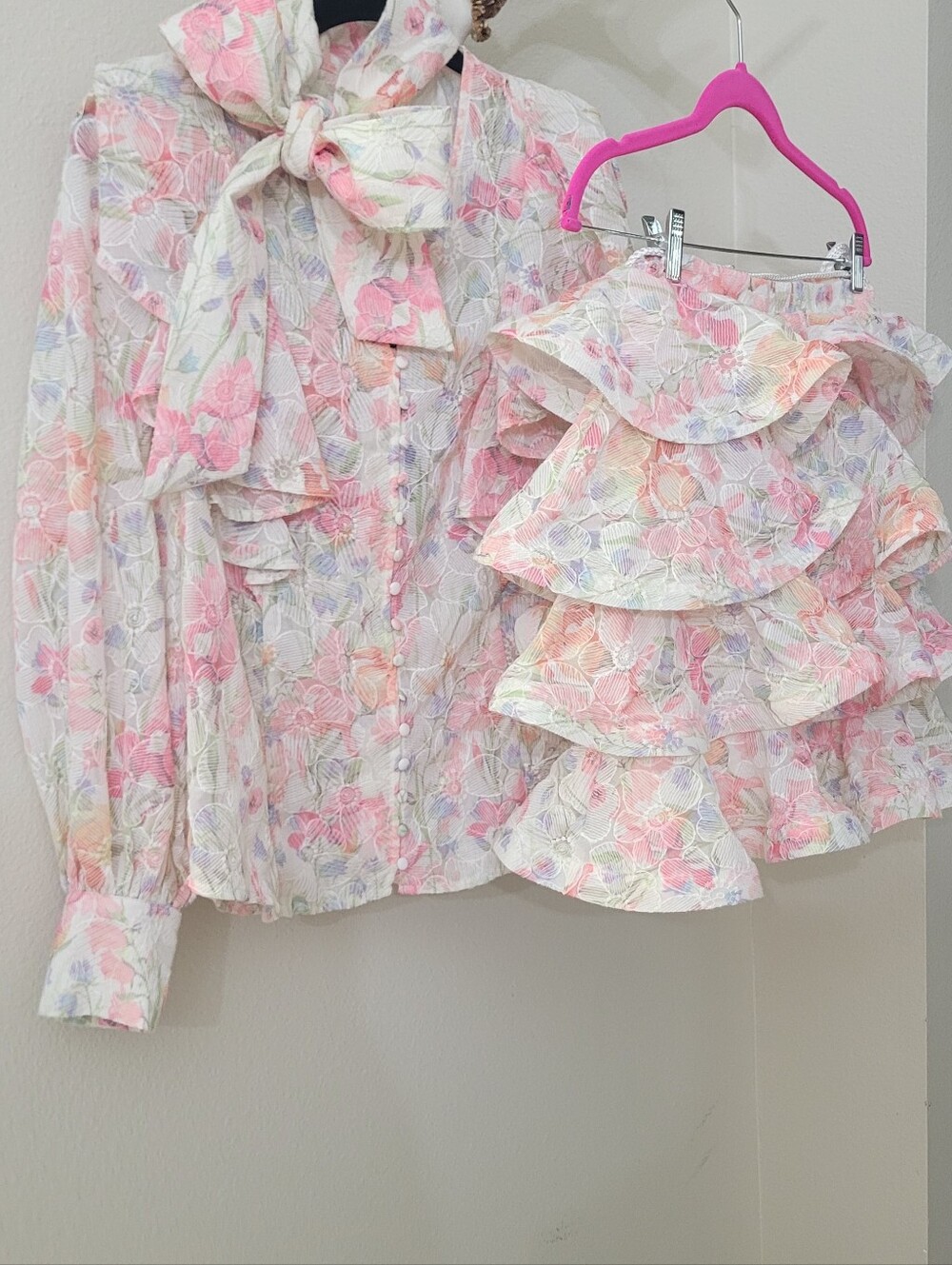 Alimia Frill Set in Floral. Small. Elliatt Ruffle